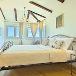 Villa Vespera