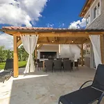 Villa Vespera