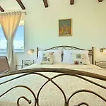Vespera Villa *