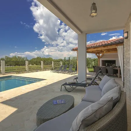 Vespera Villa